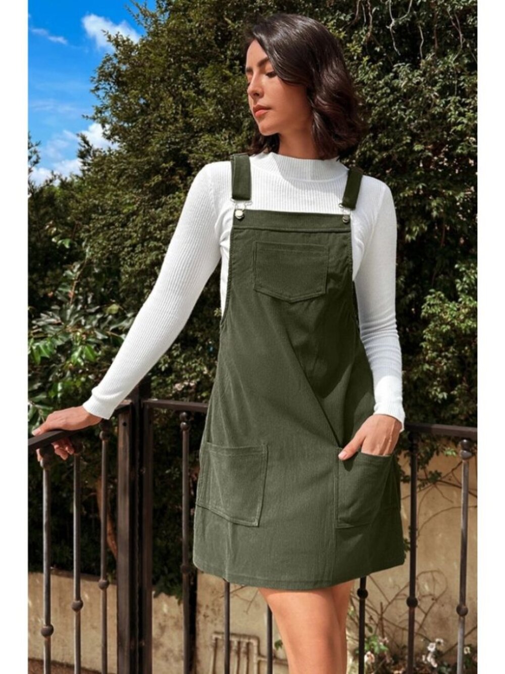 Woman’s Green Corduroy Jumper Dress sz M NWT